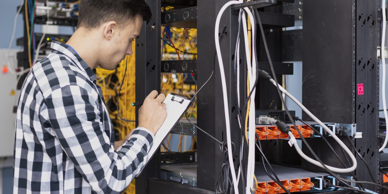 Server Room AC Failed — What to Do Right Now